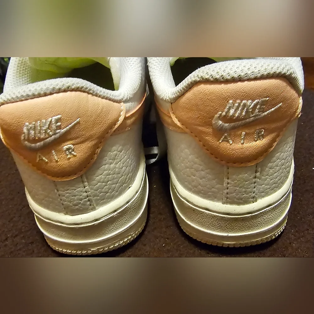 Nike Air Force 1 '07 Sneakers